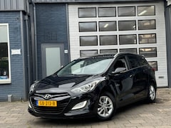 Hyundai i30 Wagon - 1.6 GDI i-Vision | Clima | Camera | Navi | N.A.P