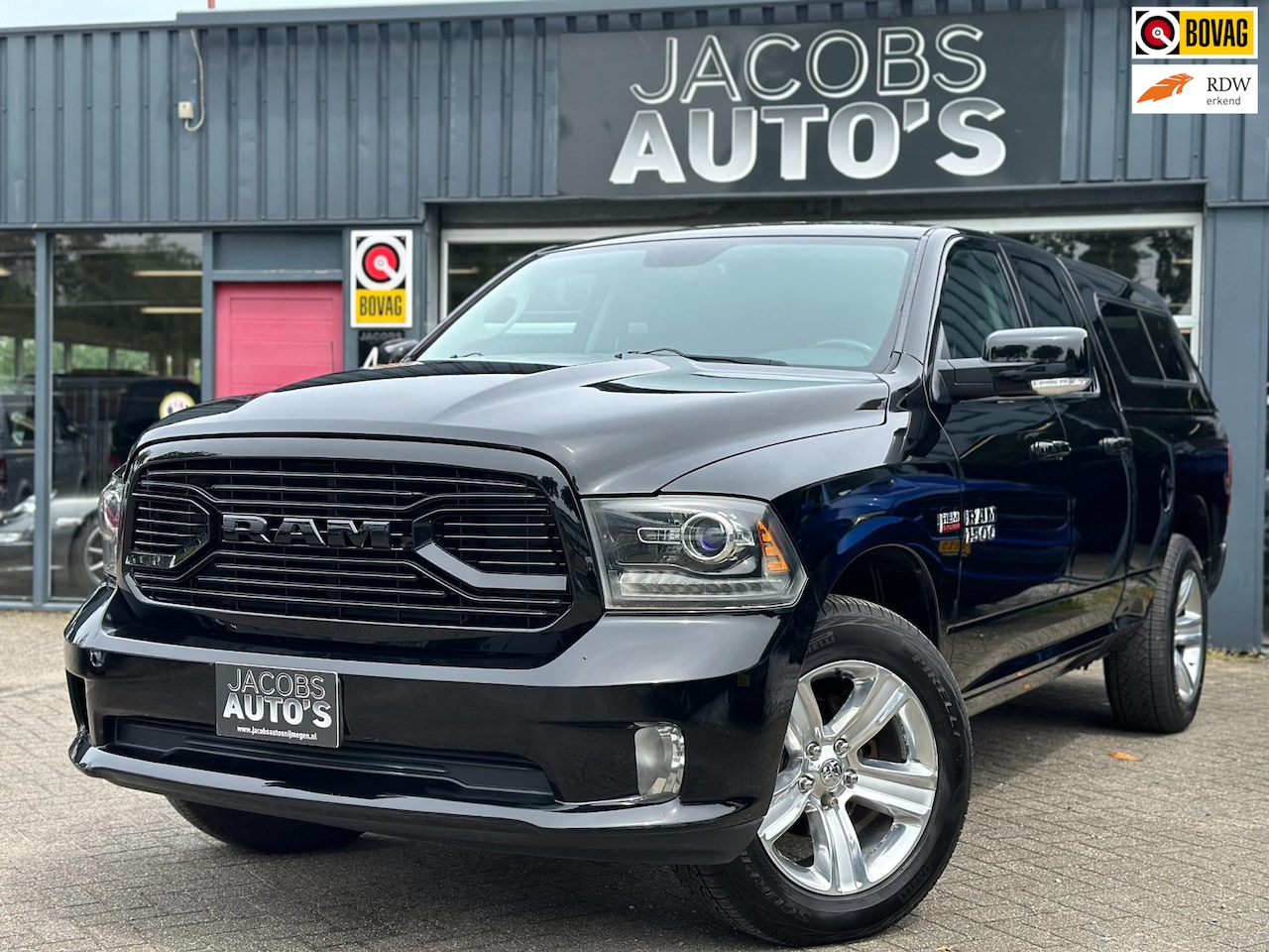 Dodge Ram 1500 - 5.7 V8 4x4 Quad Cab 6'4 5.7 V8 4x4 Quad Cab 6'4 - AutoWereld.nl