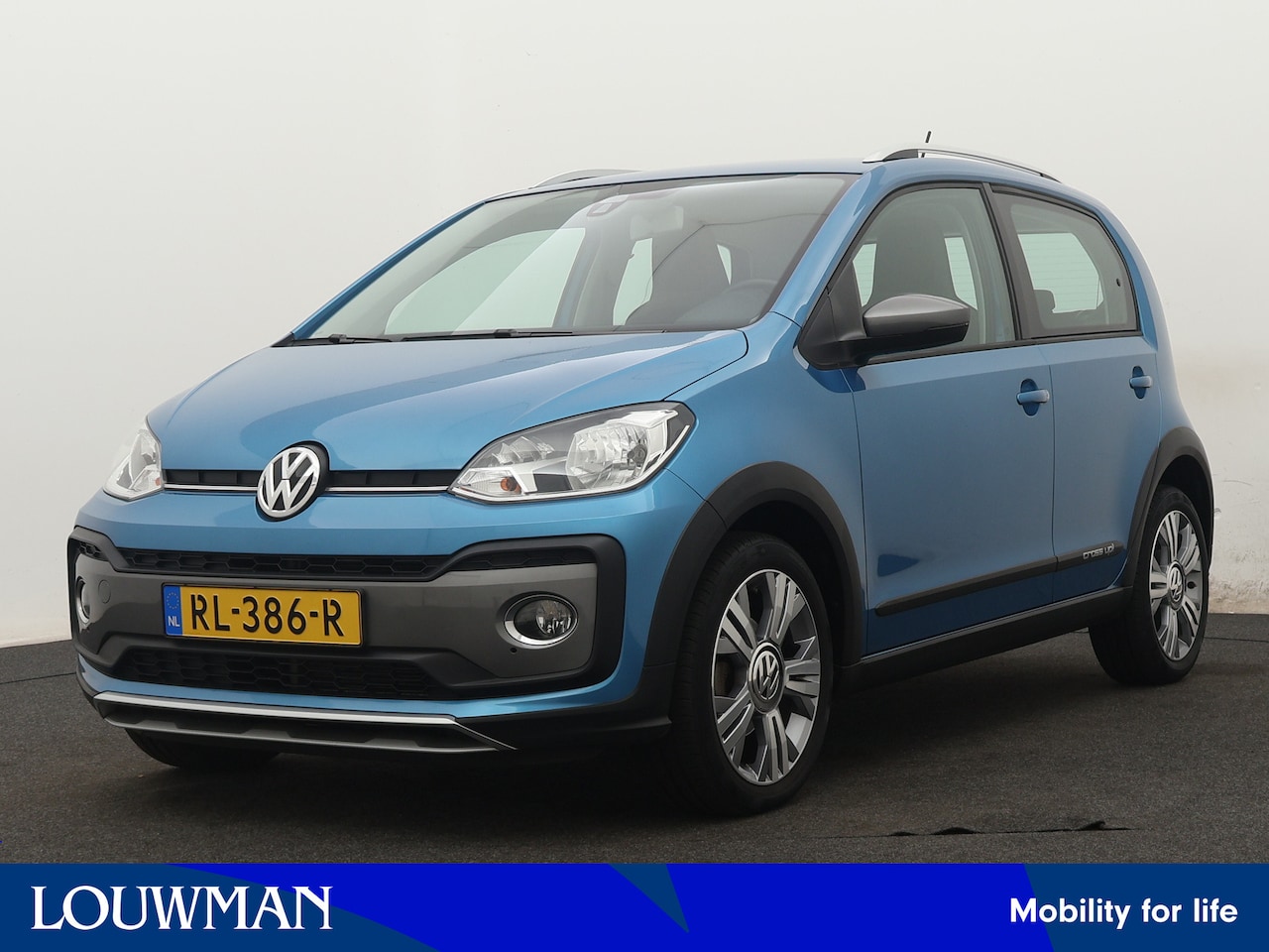 Volkswagen Up! - 1.0 BMT cross up! | Climate-en cruise control | Parkeerhulp | Digitale radio | Stoelverw. - AutoWereld.nl