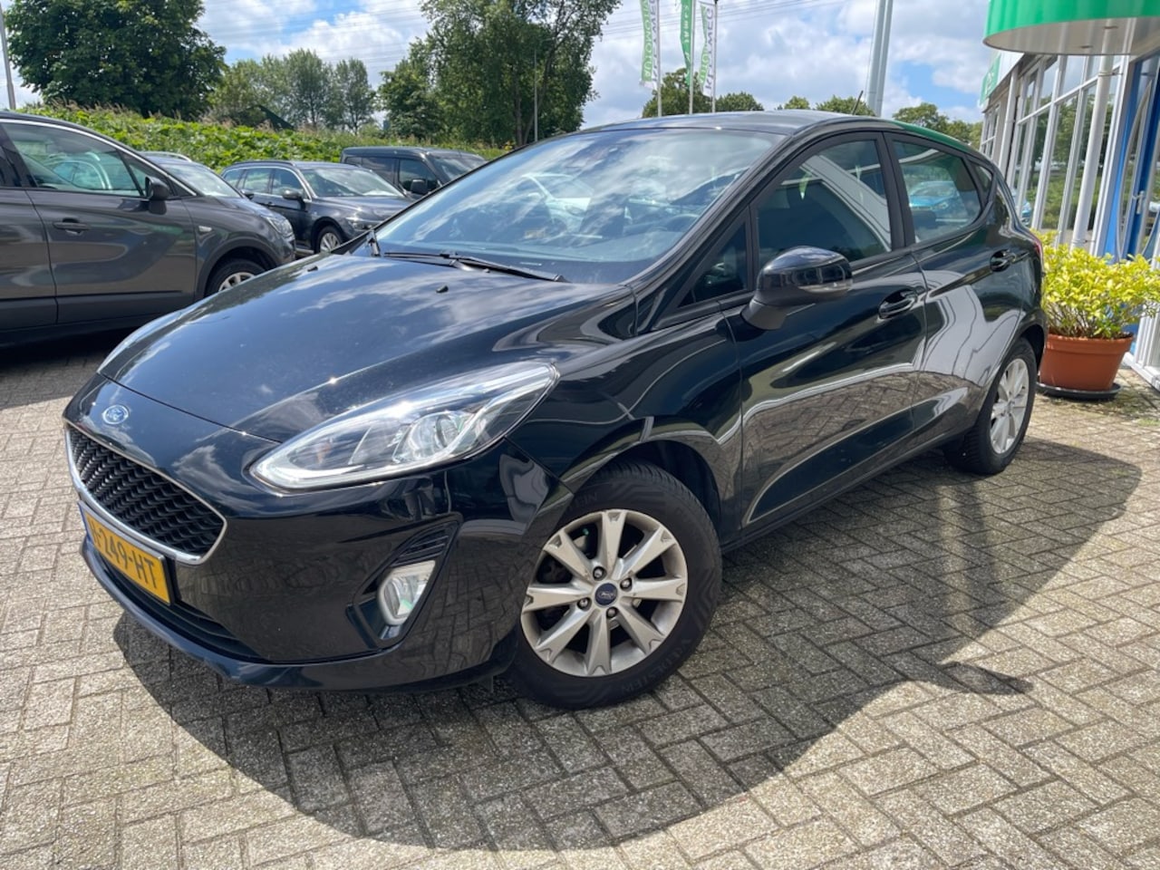 Ford Fiesta - 1.1 1.1 85pk, Nav, Clima, Stoelverwarming, Lm velg - AutoWereld.nl