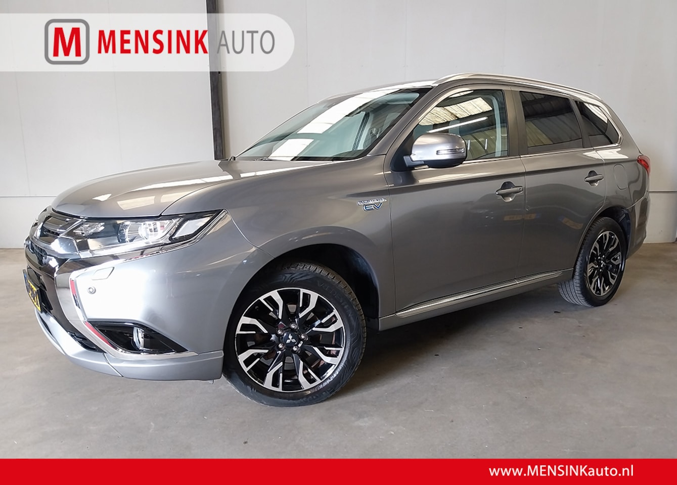 Mitsubishi Outlander - 2.0 PHEV Executive CAMERA ALCANTARA LEER DAB LED NAVI CRUISE ECC TREKHAAK 4WD - AutoWereld.nl