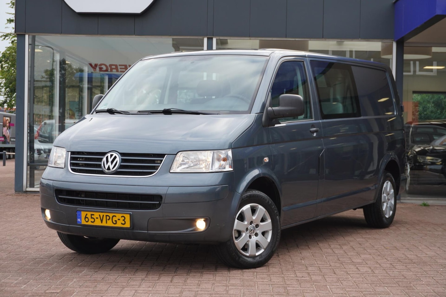 Volkswagen Transporter - 2.5 TDI 340 Trendline DC | Automaat | Youngtimer | Dubbel Cabine | Airco | Cruise | Inruil - AutoWereld.nl