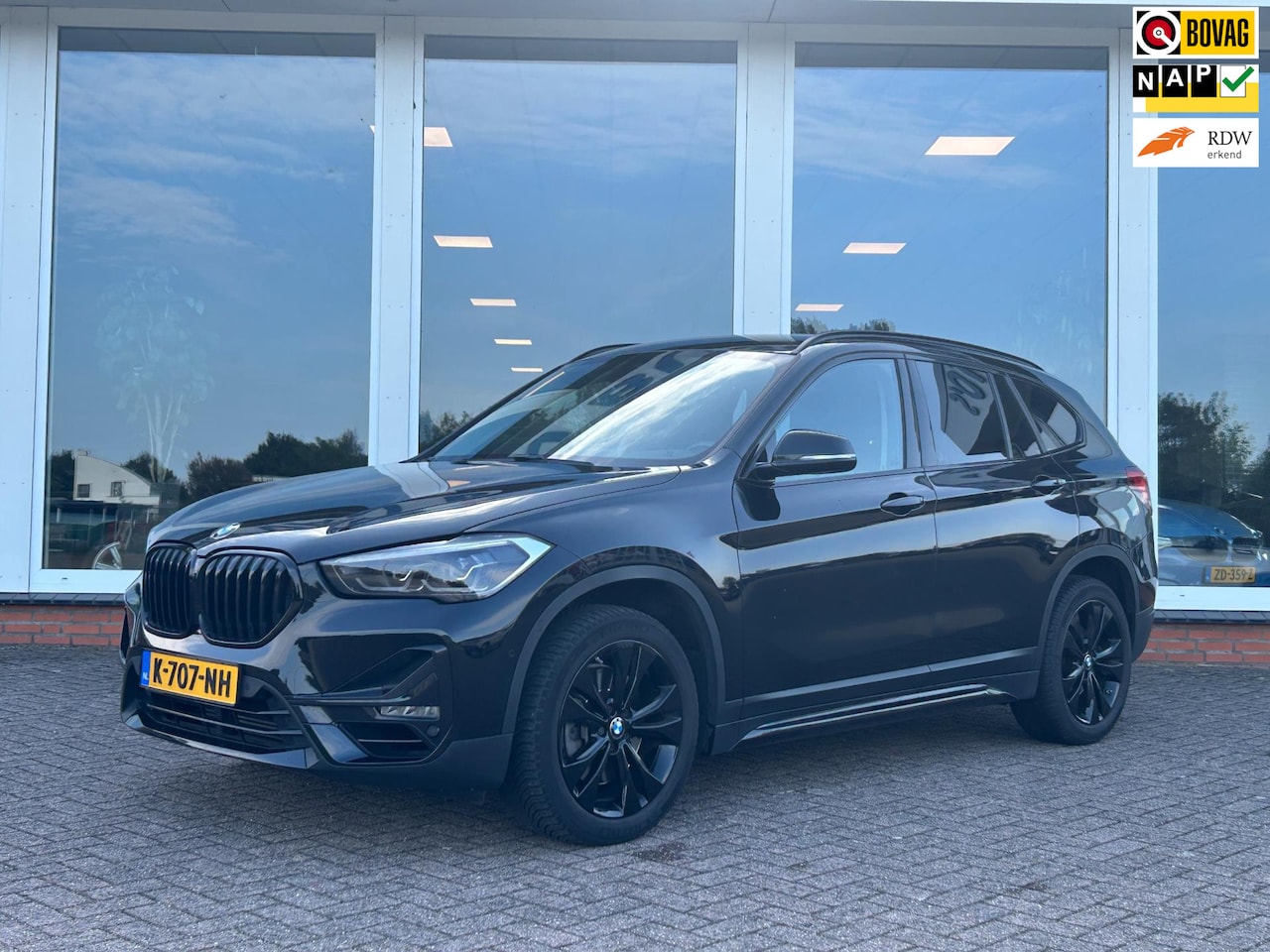 BMW X1 - XDrive20i High Executive - Navi - Leder - Trekhaak - AutoWereld.nl