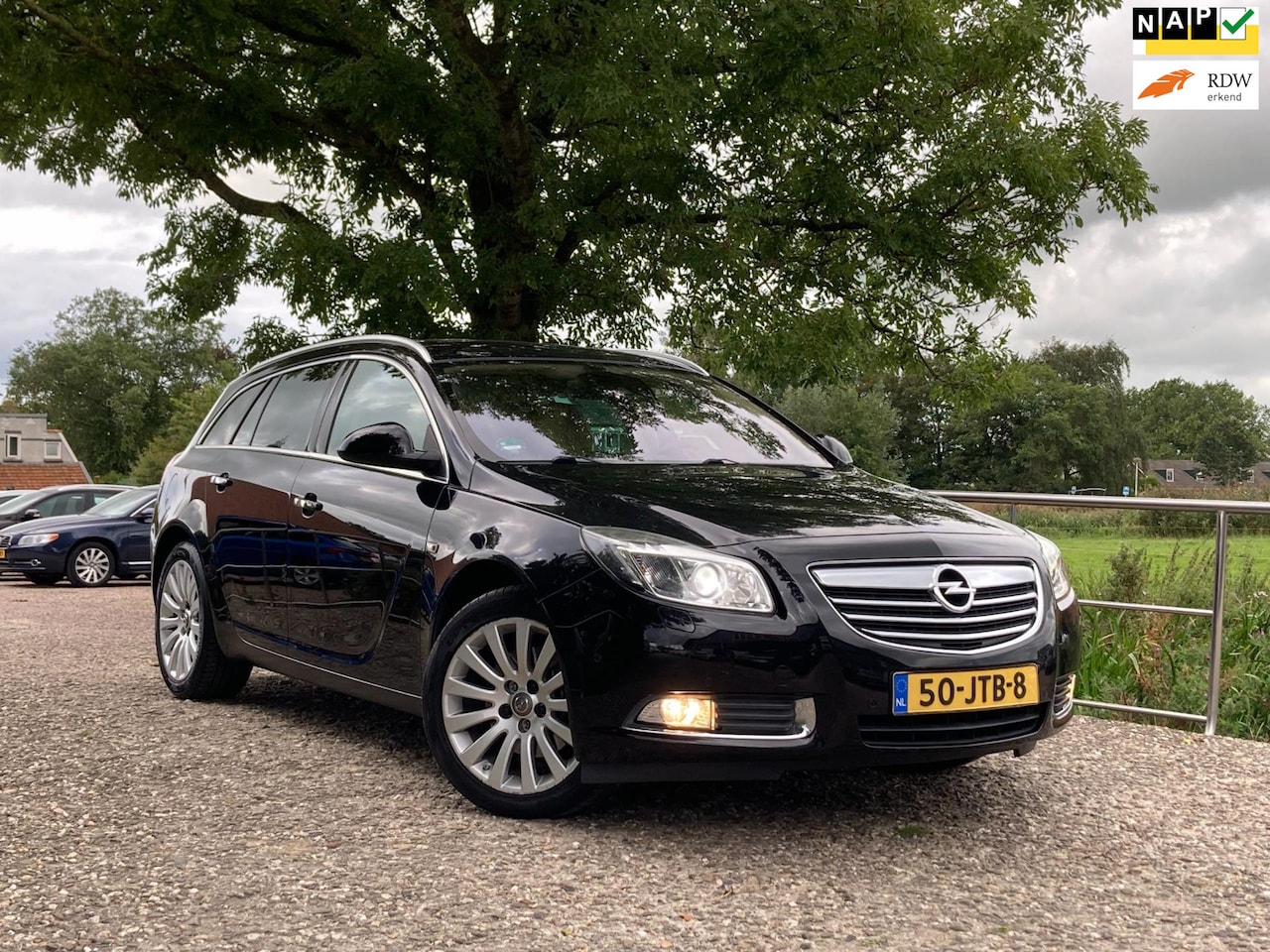 Opel Insignia Sports Tourer - 2.0 T Executive | Automaat + Leder + Cruise nu € 5.975,-!!! - AutoWereld.nl