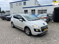 Peugeot 3008 - 2.0 HDiF HYbrid4