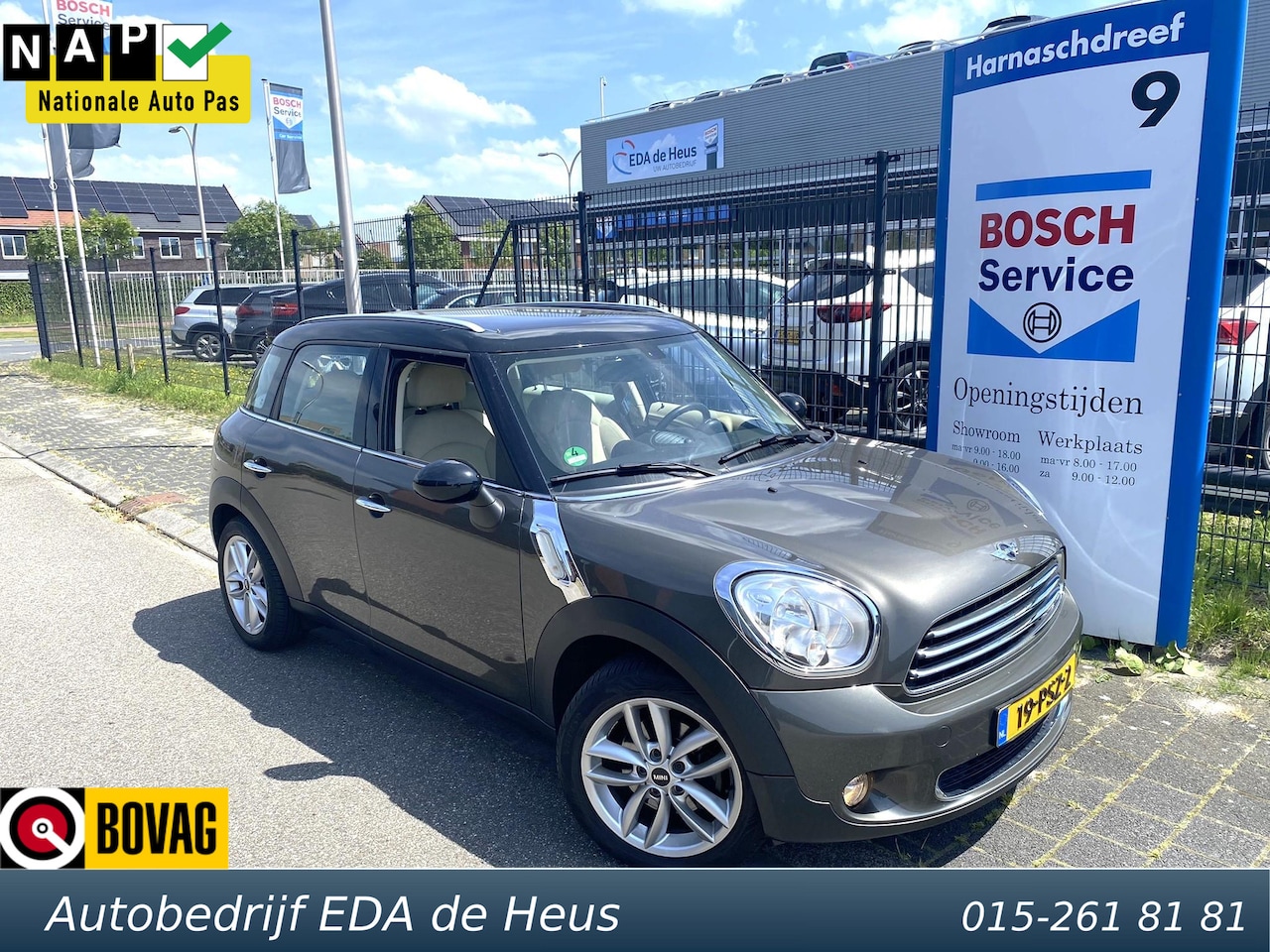 MINI Countryman - 1.6 Cooper Chili met o.a. climate control, lederen bekleding, lm velgen met allseason, etc - AutoWereld.nl