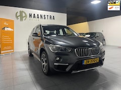 BMW X1 - SDrive20i High Executive Autom, Navi, 1e Eig, NL Auto