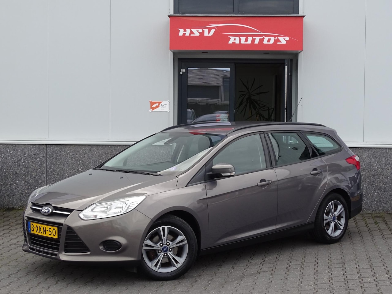 Ford Focus Wagon - 1.0 EcoBoost Edition airco navi org NL - AutoWereld.nl