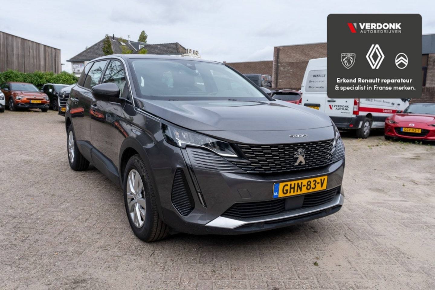 Peugeot 5008 - 1.2 PT Active Pack 7p | camera | carplay | stoelverwarming - AutoWereld.nl