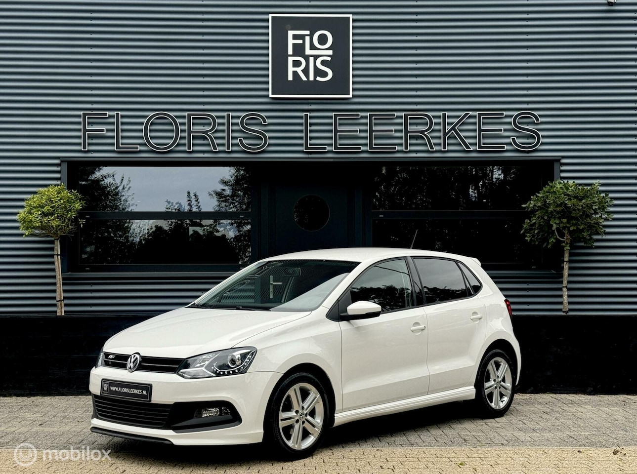 Volkswagen Polo - 1.2 | R Line | Led / Xenon | 5 Deurs | - AutoWereld.nl