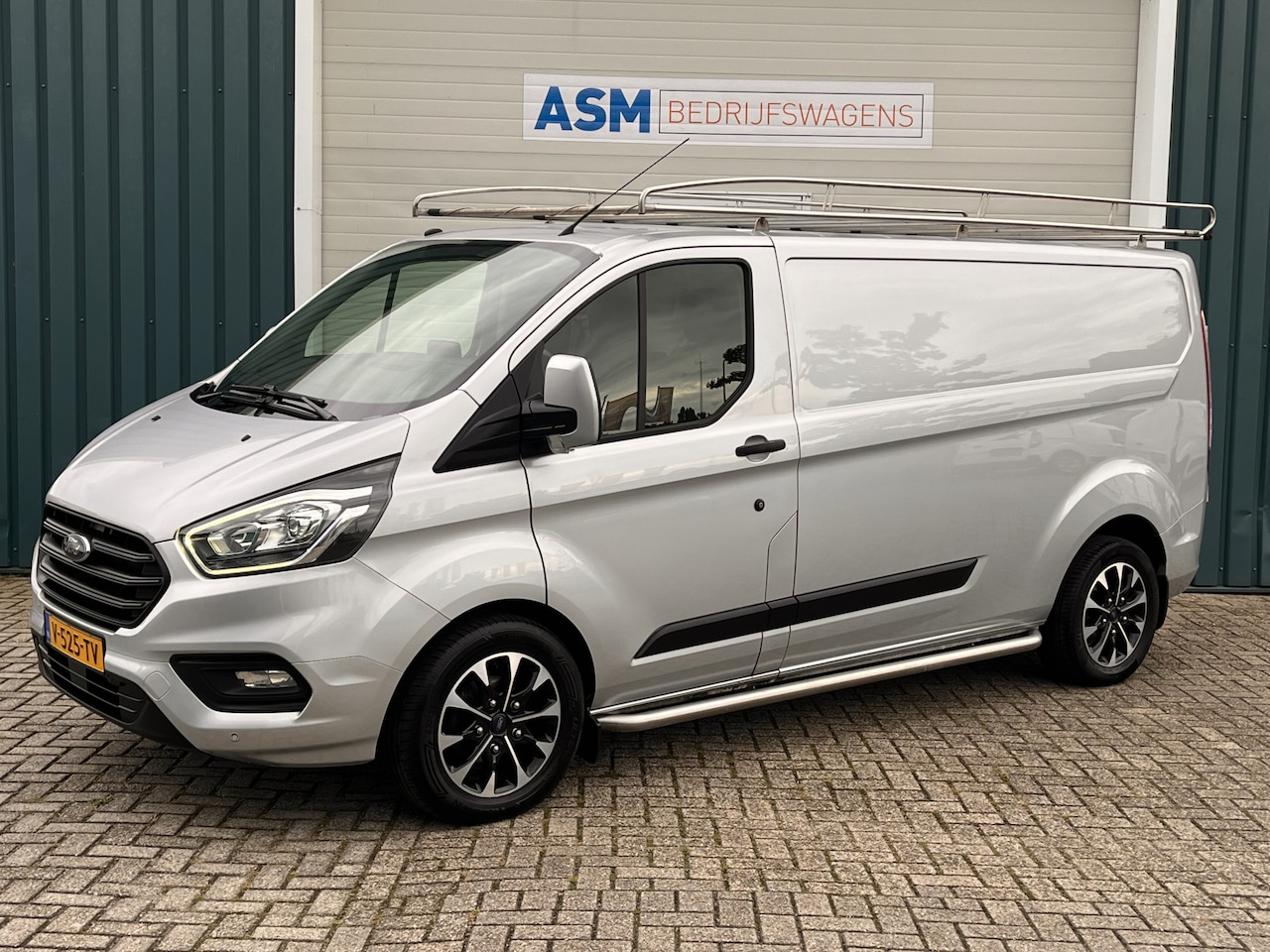 Ford Transit Custom - 300 2.0 131Pk TDCI L2H1 Trend / Cruise / Airco / Navi / IMPERIAAL / Trekhaak / Lease €393, - AutoWereld.nl