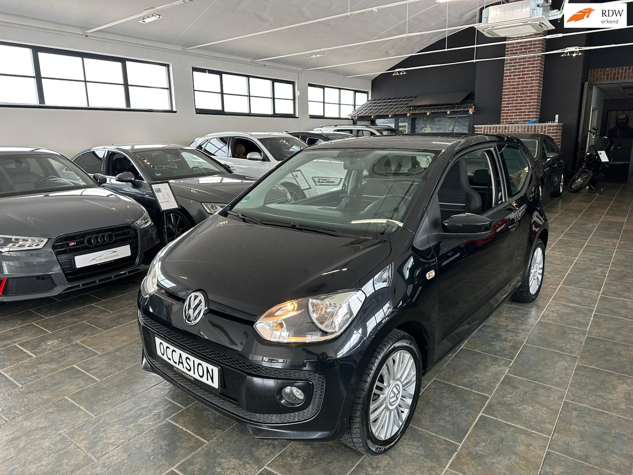 Volkswagen Up! - 1.0 high up! BlueMotion | Navi | Stoelverwarming | elek ramen | - AutoWereld.nl