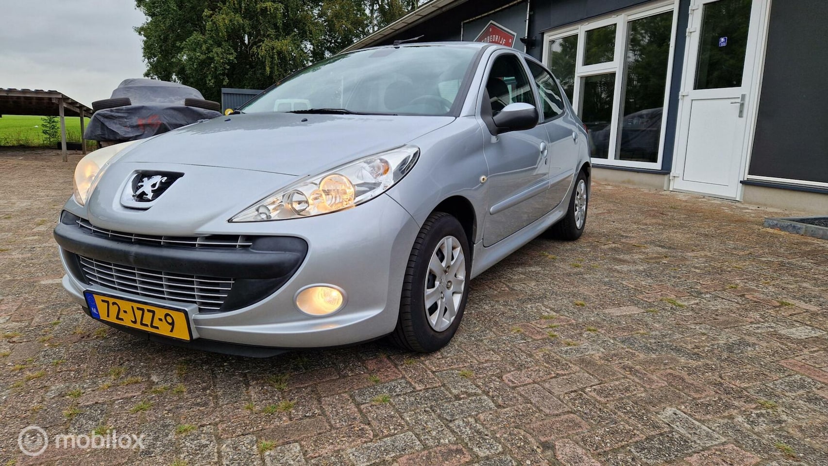 Peugeot 206 - 1.4 XS 5 deurs / Cruise / Airco / Trekhaak - AutoWereld.nl