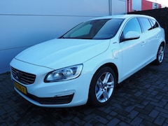 Volvo V60 - 2.4 D5 TWIN ENGINE LEASE EDITION AUTOMAAT