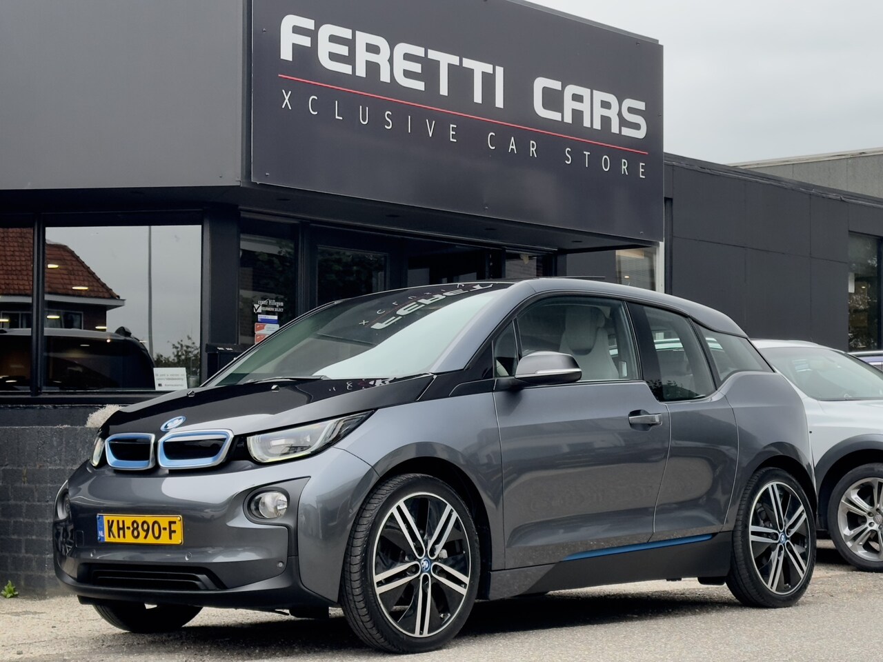 BMW i3 - Basis 94Ah 33 kWh PANODAK NAVI CAMERA HARMAN-KARDON LED LMV PDC - AutoWereld.nl