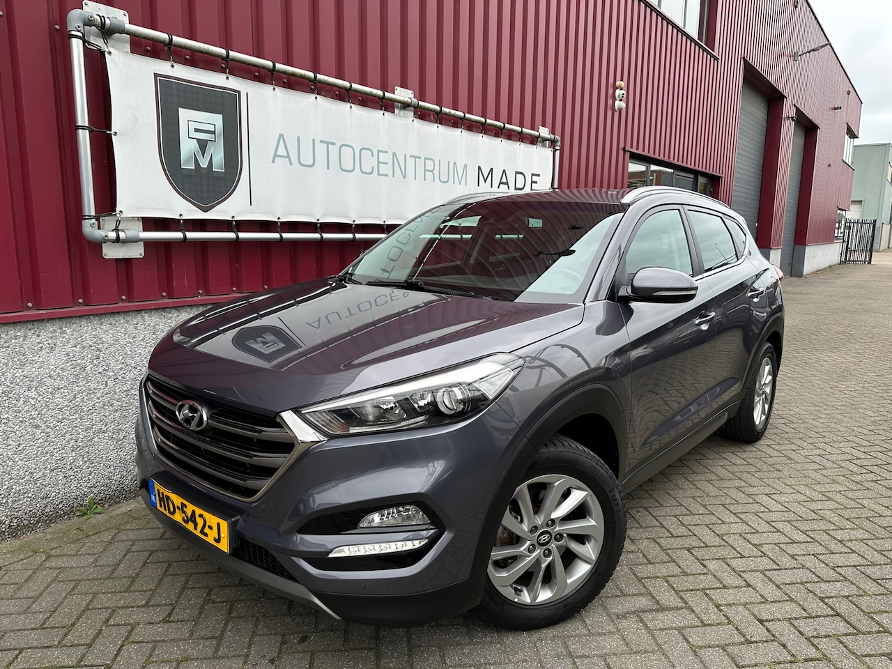 Hyundai Tucson - 1.6 GDi Comfort // 170 DKM NAP // Clima // PDC // Navi - AutoWereld.nl