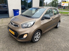 Kia Picanto - 1.0 CVVT Comfort Pack / 1 JAAR APK / AIRCO / NAP / BOEKJES / HIER EN DAAR KLEINE GEBRUIKER