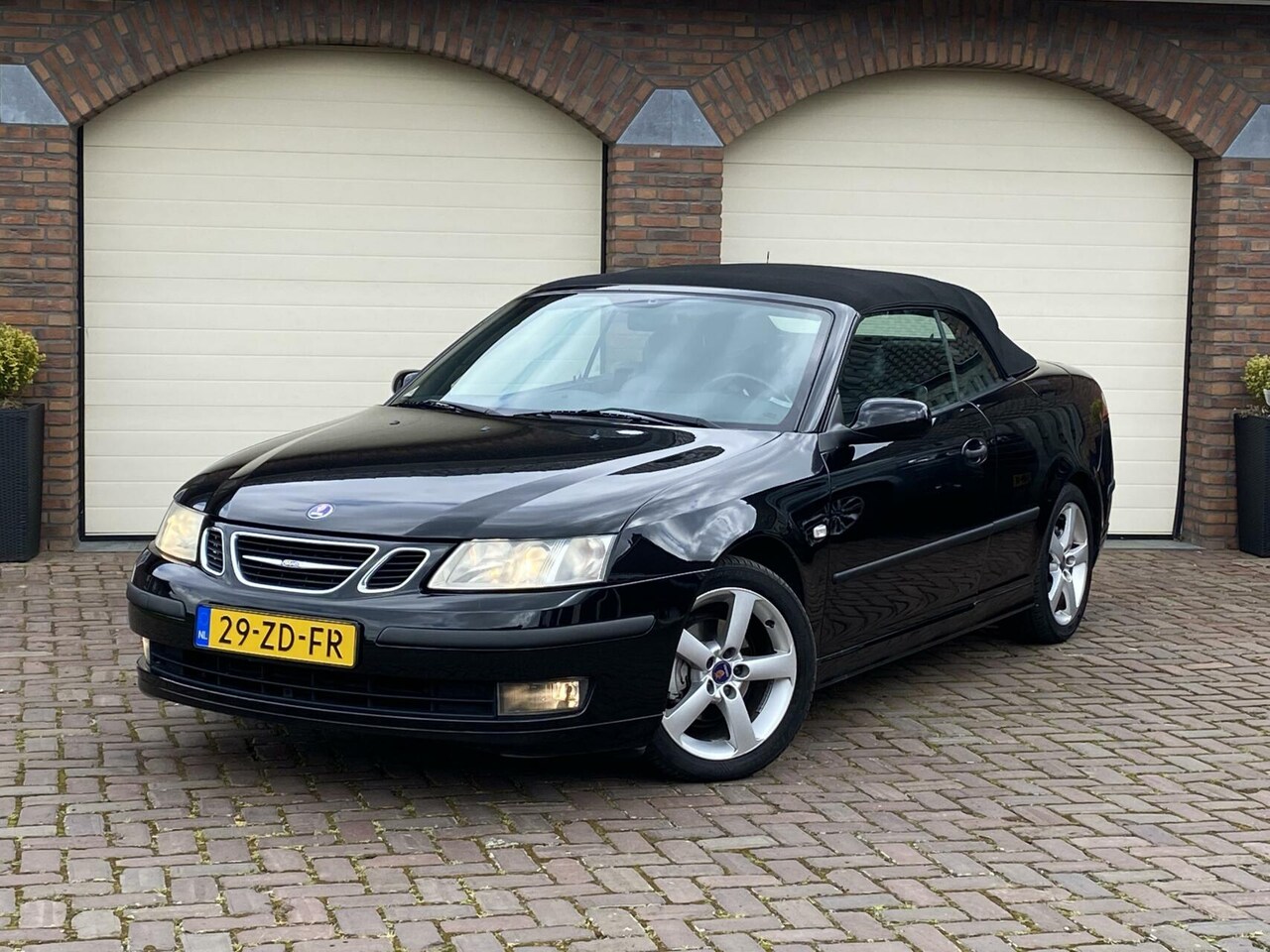 Saab 9-3 Cabrio - 1.8t Vector Leder Clima Navi PDC - AutoWereld.nl