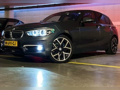 BMW 1-serie - 118i Sport Unieke Sportline