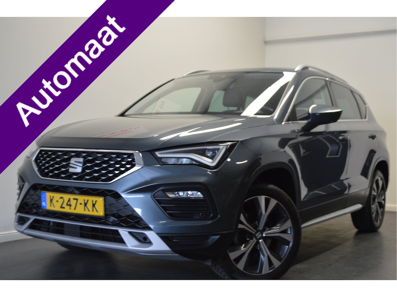 Seat Ateca - 1.5 TSI Xperience Business Intense 1.5 TSI Xperience Business Intense , TREKHAAK , RONDOM CAM  , PDC V+A , LMV18 , - AutoWereld.nl