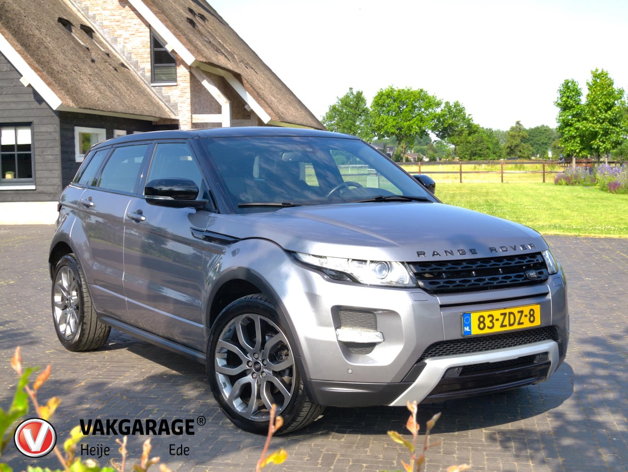 Land Rover Range Rover Evoque - 2.2 SD4 4WD Prestige | Voorstoel- & Stuurwielverwarming | Panoramadak | Full-map Navigatie - AutoWereld.nl