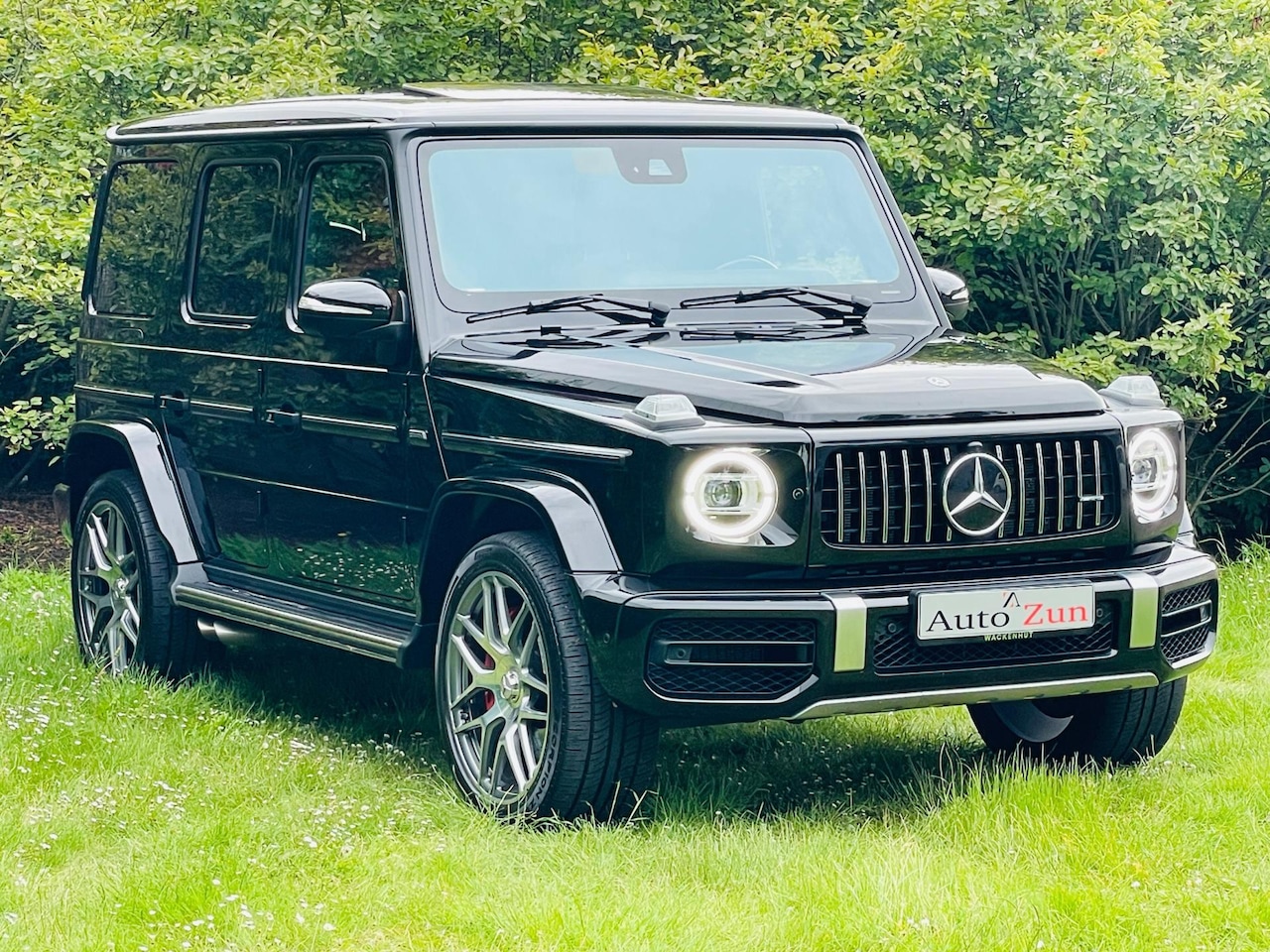 Mercedes-Benz G-klasse - 63 AMG Premium Plus/V8/Burmester/Red Leer/Massage - AutoWereld.nl