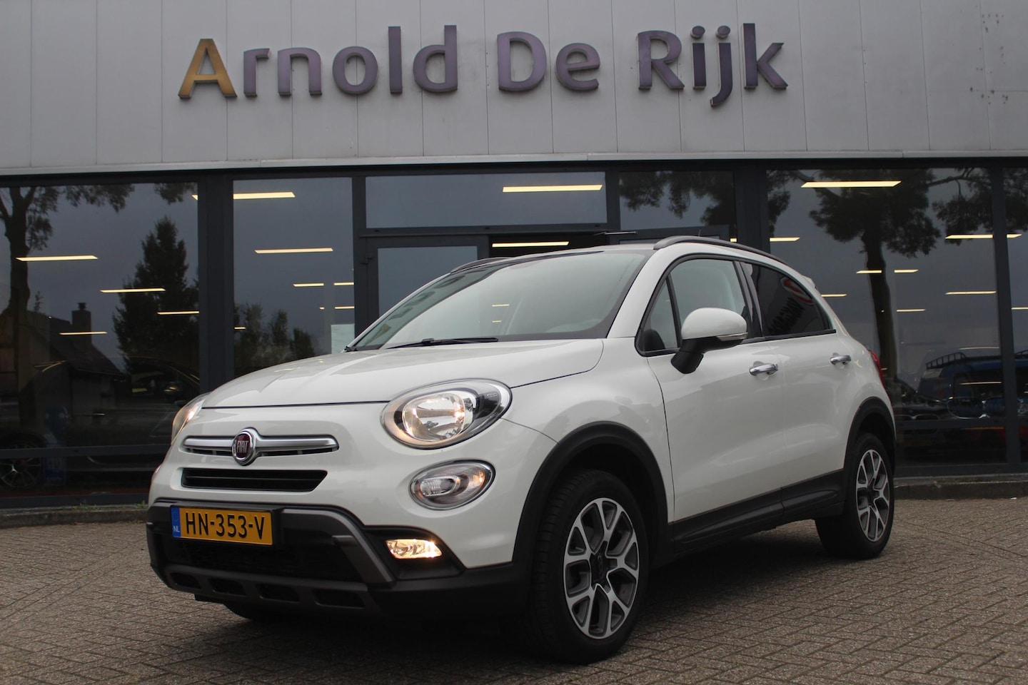 Fiat 500 X - 1.4 Turbo MultiAir Lounge 1.4 Turbo MultiAir Lounge - AutoWereld.nl