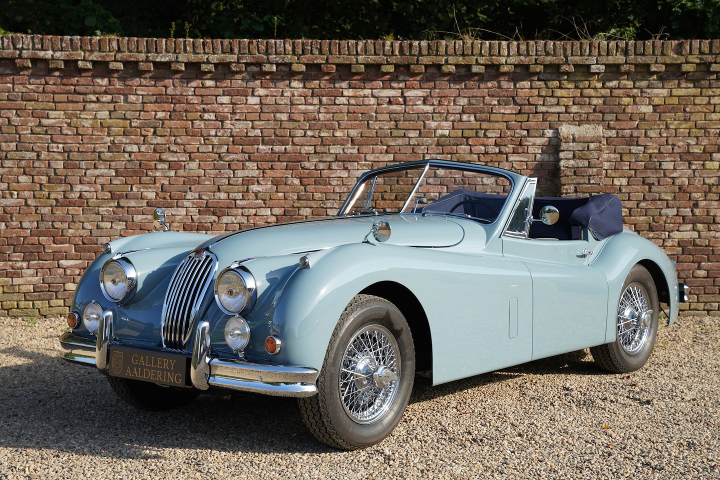 Jaguar XK - XK140 Drophead Coupe "Nut and bold" restored, Matching numbers - supported by a Jaguar Her - AutoWereld.nl