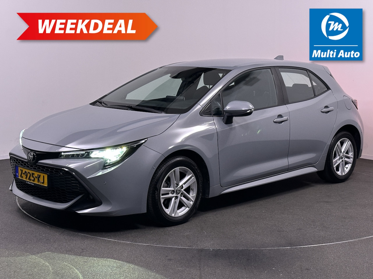 Toyota Corolla - 1.2 Turbo Dynamic 116pk | Adaptive Cruise | LED Koplampen | Keyless | Navi | DAB | Apple C - AutoWereld.nl