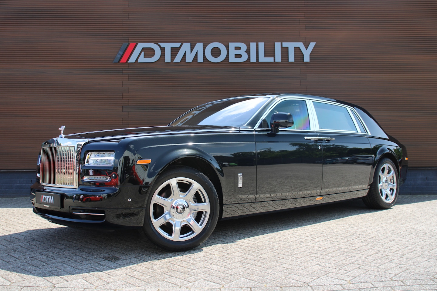 Rolls-Royce Phantom - 6.7 V12 Extended Wheelbase EWB - AutoWereld.nl