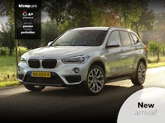 BMW X1 - sDrive18i High Exe. | Trekhk | Head-up | Stoelverw. | Leer | 19 inch