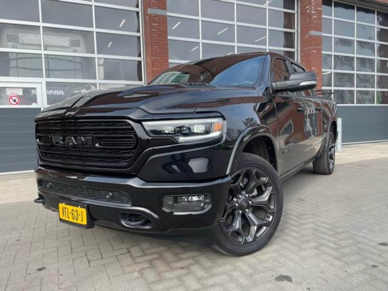 Dodge Ram 1500 - 5.7V8 Limited Edition - AutoWereld.nl