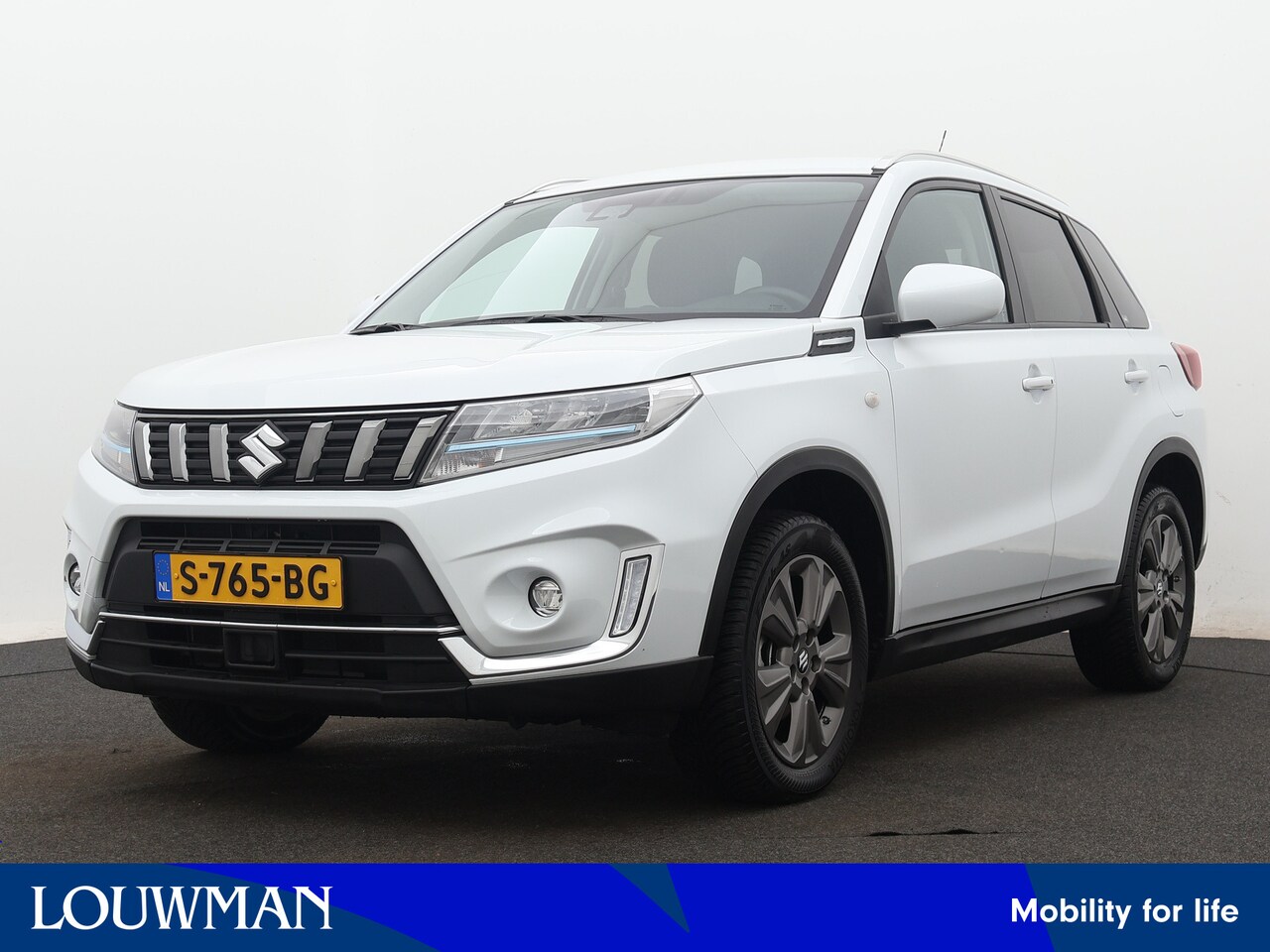 Suzuki Vitara - 1.5 Hybrid Select Automaat | Navigatie | Lichtmetalen velgen | Stoelverwarming | - AutoWereld.nl