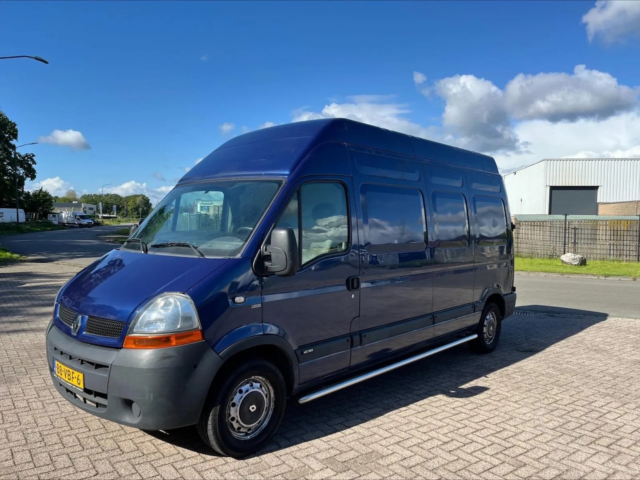 Renault Master - 3.5T L3H3 2.5 DCI 115 - AutoWereld.nl