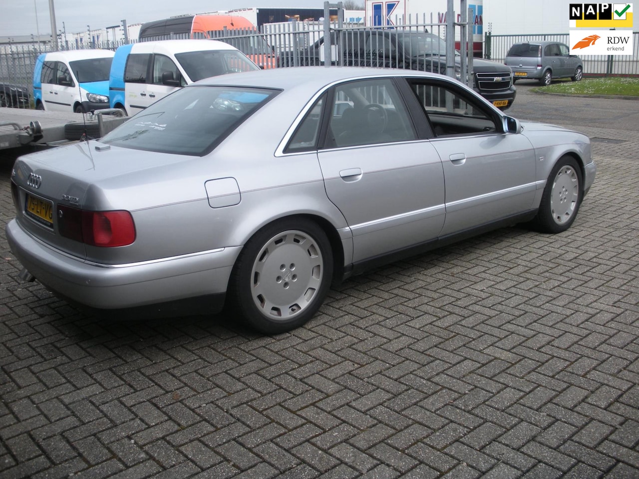 Audi A8 - 3.3 V8 TDI quattro Exclusive Youngtimer - AutoWereld.nl