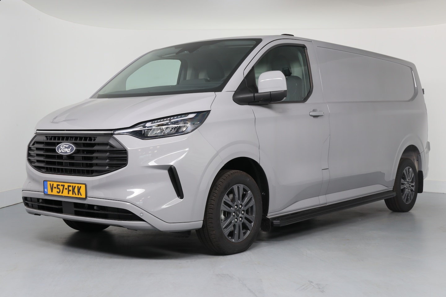 Ford Transit Custom - 320 2.0 TDCI L2H1 Limited | Automaat! | Direct Leverbaar! | LED | Navi | Cruise Adaptive | - AutoWereld.nl