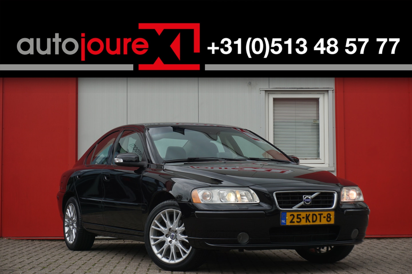 Volvo S60 - 2.4 Drivers Edition | 5-Cilinder | Youngtimer | Navigatie | Leder | Origineel NL | - AutoWereld.nl