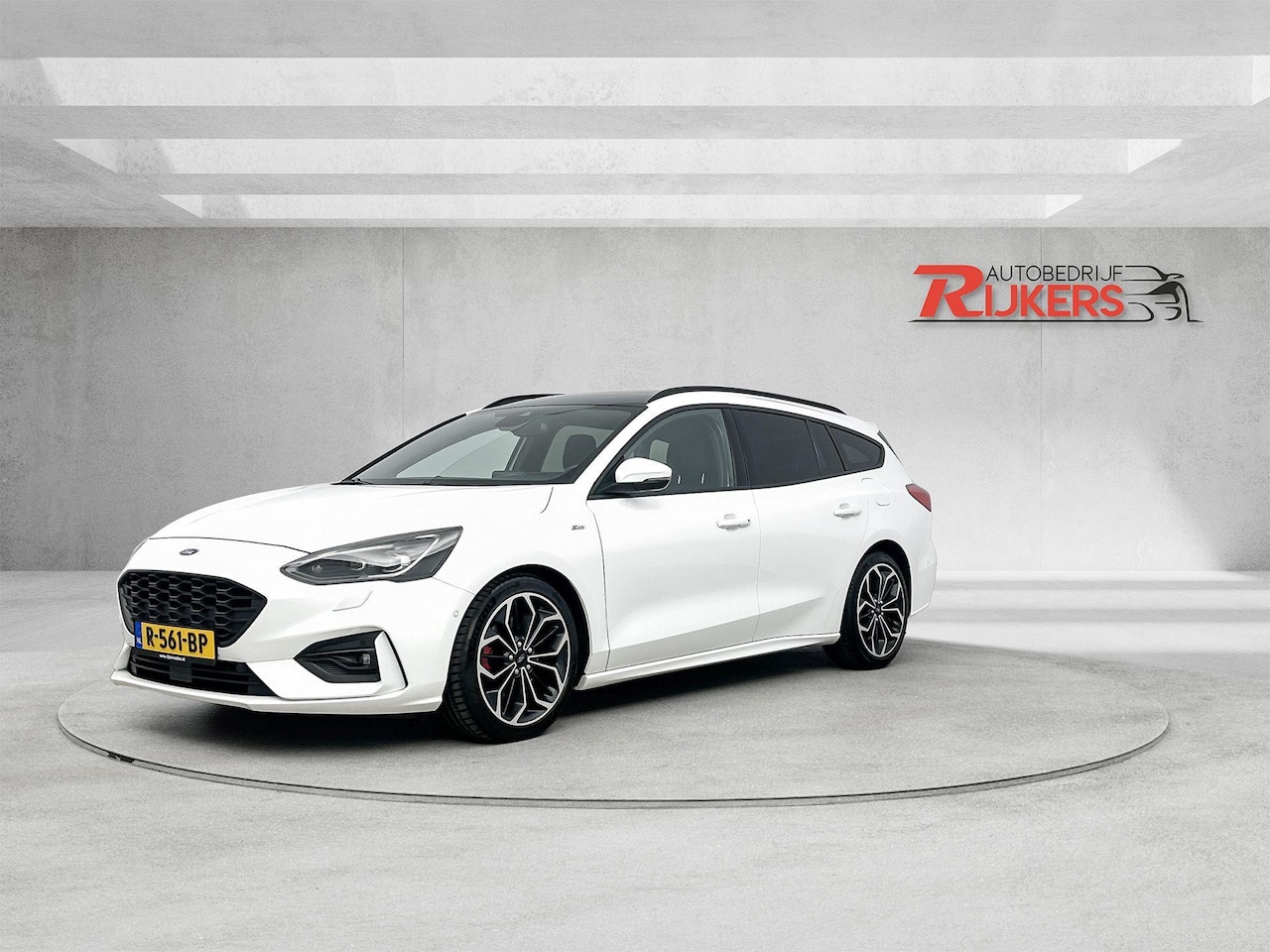 Ford Focus Wagon - 1.0 EcoBoost ST Line 125pk Autom,Panodak,Camera A,ACC,Apple Carpl,Blis,Stuur+Lane Assist,C - AutoWereld.nl