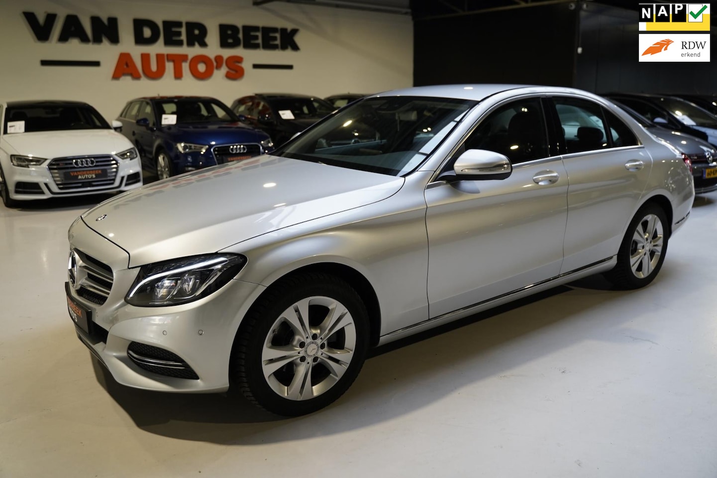 Mercedes-Benz C-klasse - 180|156 PK|Cruise|LED|NAP - AutoWereld.nl