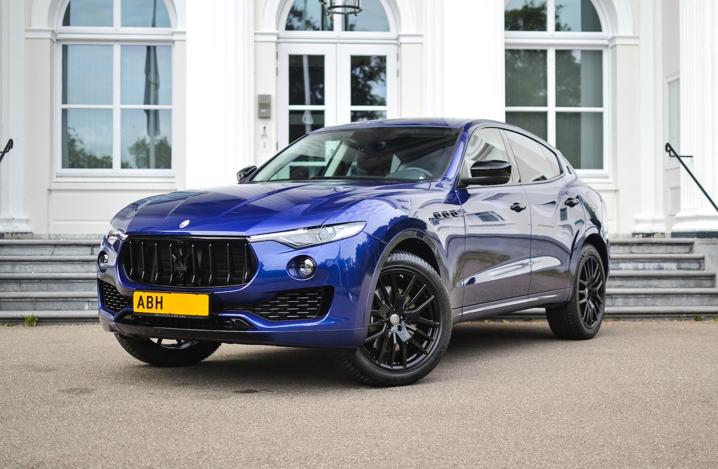 Maserati Levante - 3.0 V6 S 430PK | Pano | NP 160.000 | Memory | - AutoWereld.nl