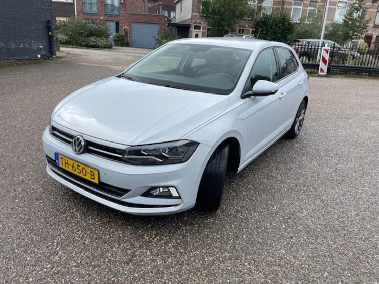 Volkswagen Polo - 1.0 TSI Highline! Paramoul White! Nette Auto! - AutoWereld.nl