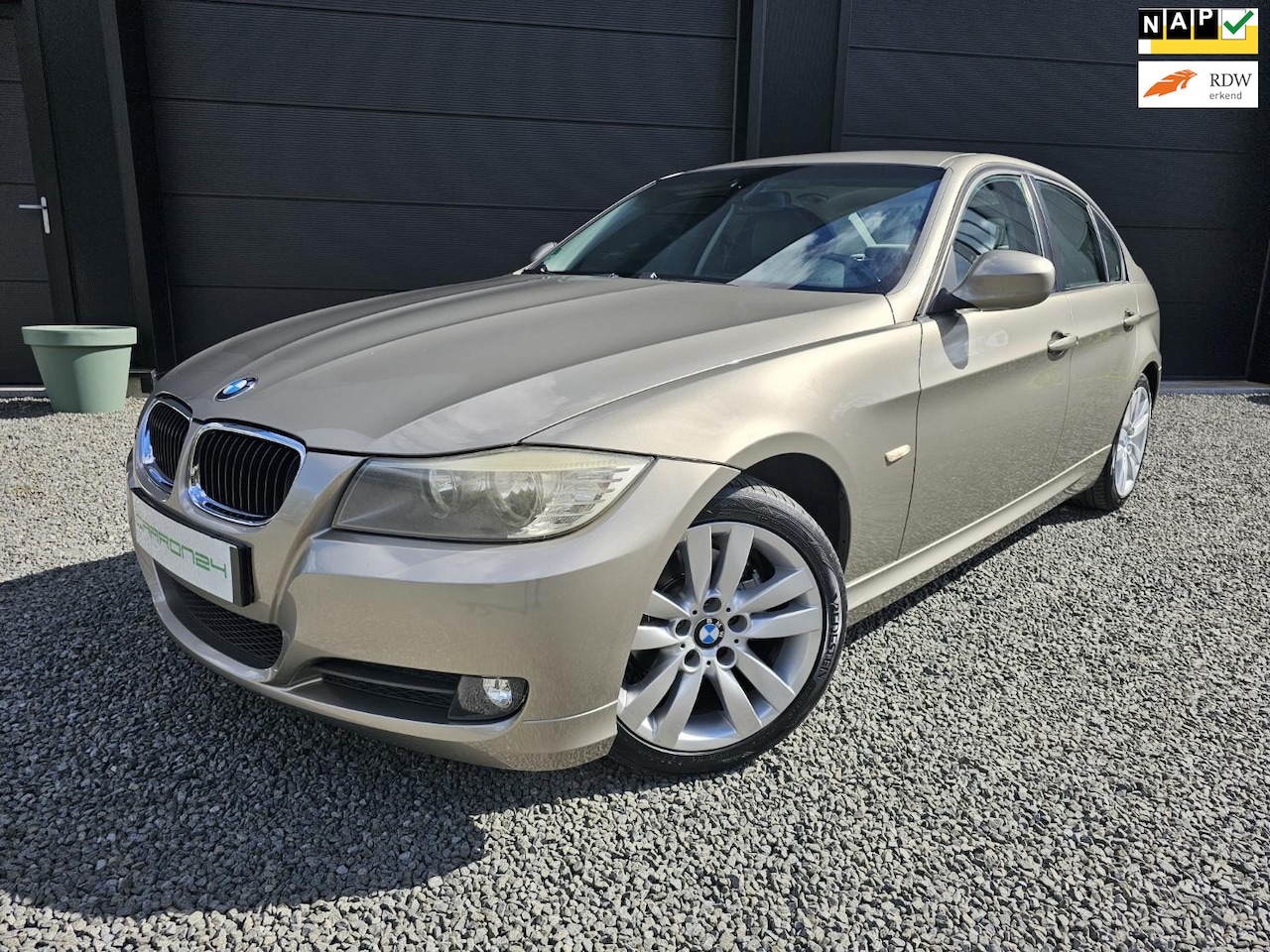 BMW 3-serie - 320i High Executive 320i High Executive - AutoWereld.nl