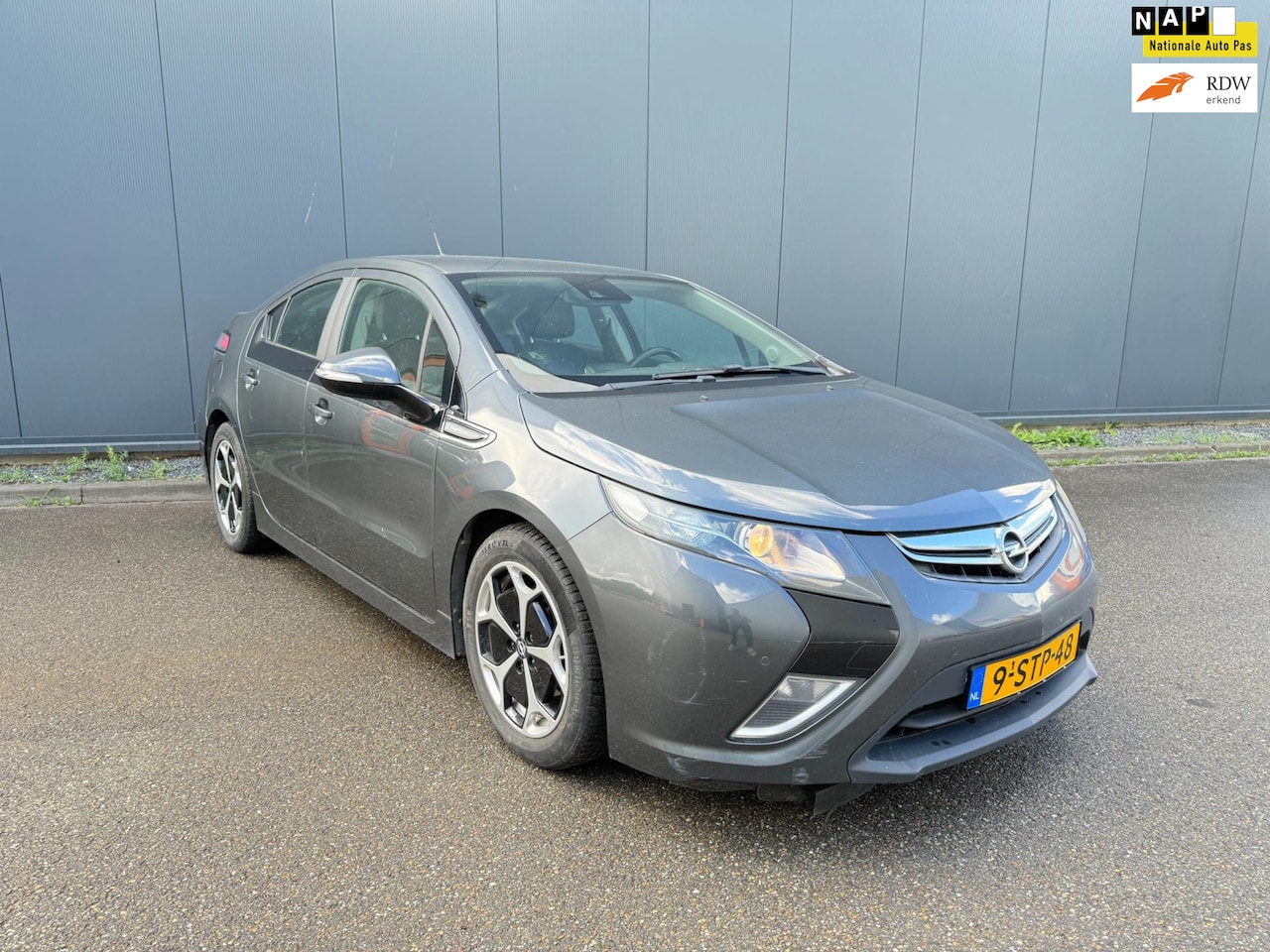 Opel Ampera - 1.4 hybride leder navi clima - AutoWereld.nl