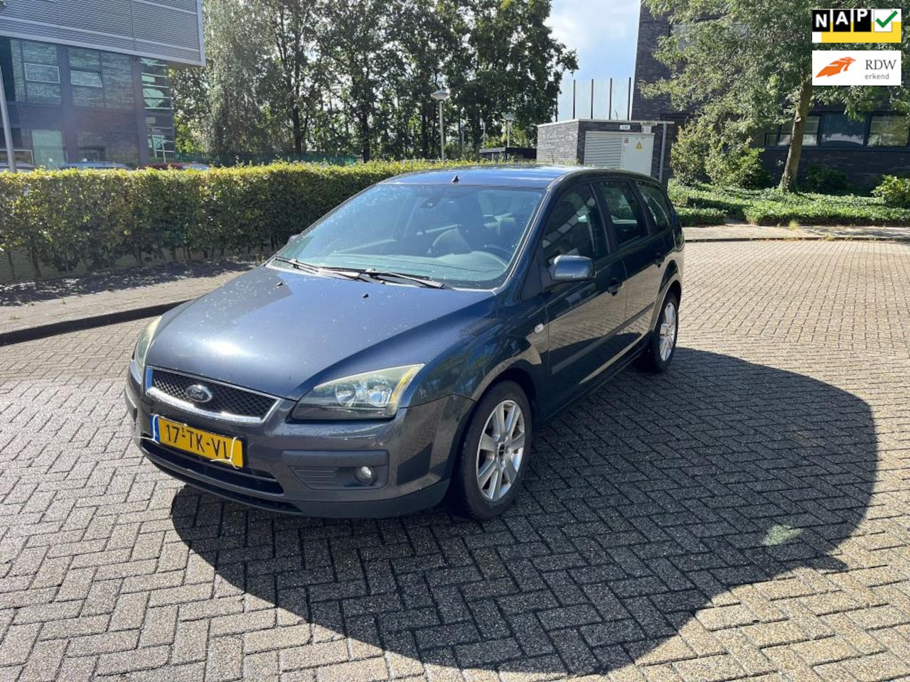 Ford Focus Wagon - 1.6-16V Futura airco apk cruise control - AutoWereld.nl