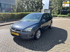 Ford Focus Wagon - 1.6-16V Futura airco apk cruise control