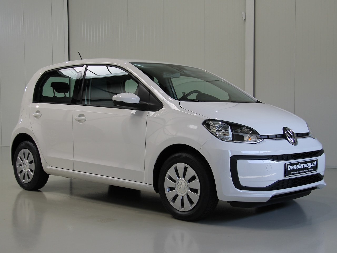 Volkswagen Up! - 1.0 BMT move up! Cruise | Apps | Camera - AutoWereld.nl