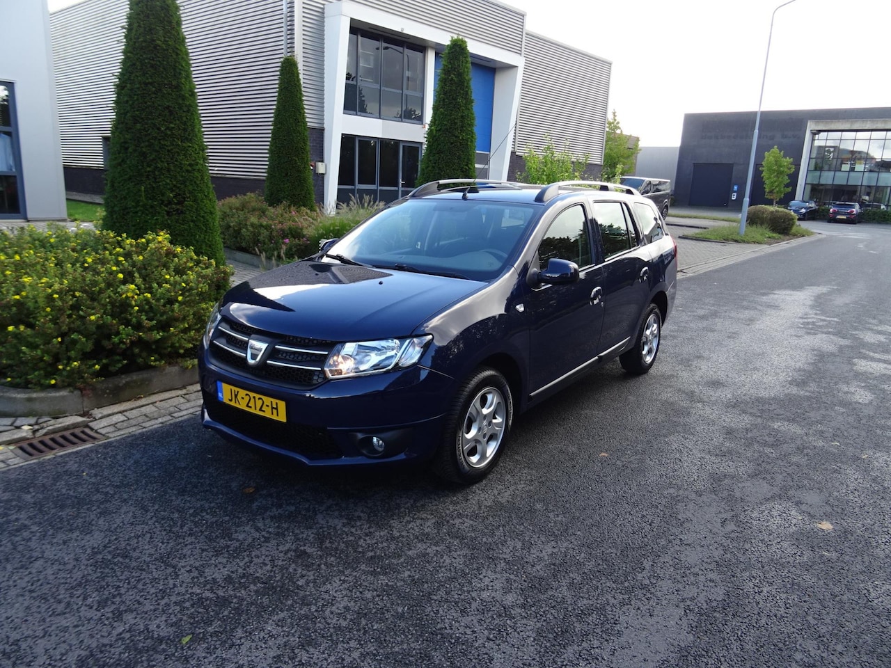 Dacia Logan MCV - 0.9 TCe Bi-Fuel Prestige | PDC | Navi - AutoWereld.nl