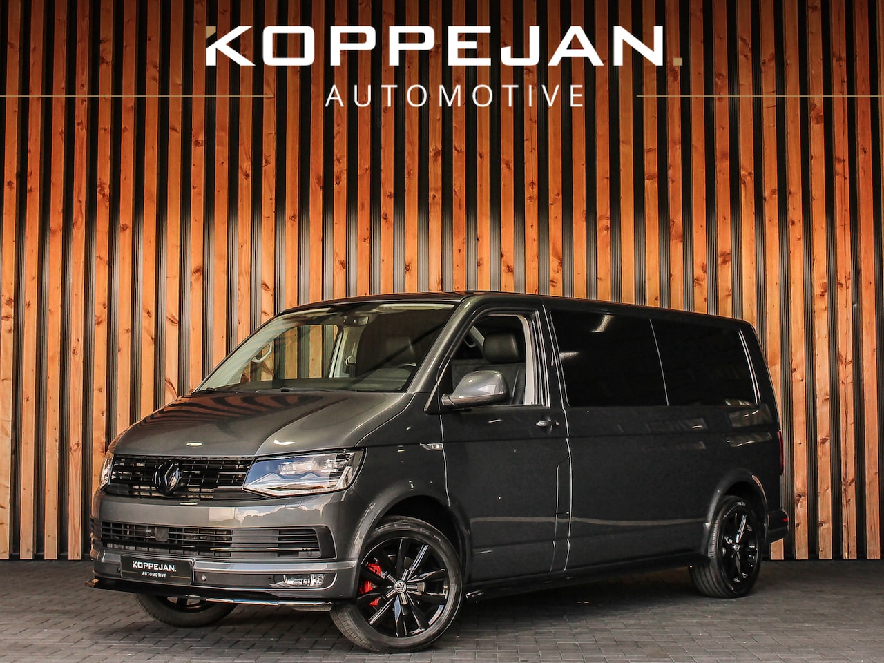 Volkswagen Transporter - 2.0 TDI 150PK DSG 4Motion Highline 93.241KM! | LED KOPLAMPEN | CAMERA | ADAPTIVE CRUISE | - AutoWereld.nl