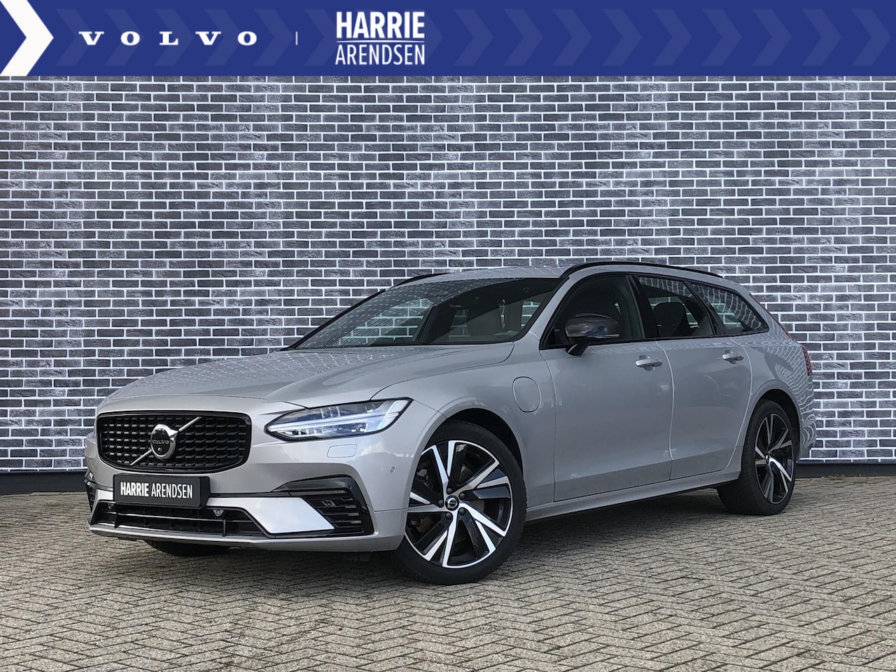 Volvo V90 - T6 Recharge AWD Ultimate Bright | Luchtvering | Bowers & Wilkins audio | 360 camera | Trek - AutoWereld.nl