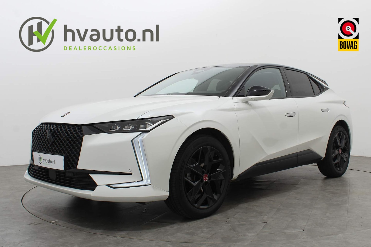 DS 4 - 1.2 PURETECH 130PK PERFORMANCE LINE + EAT8 | Achterklep elektr. | Leder/Alcantara - AutoWereld.nl